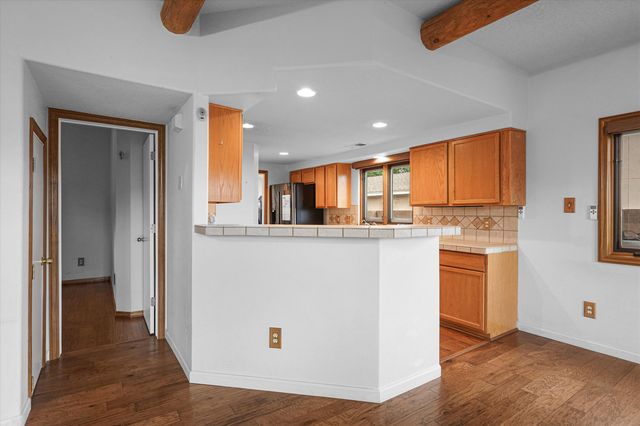 7405 Eagle Crest Avenue NE, Albuquerque, NM 87113