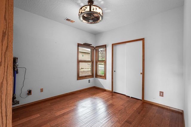 7405 Eagle Crest Avenue NE, Albuquerque, NM 87113
