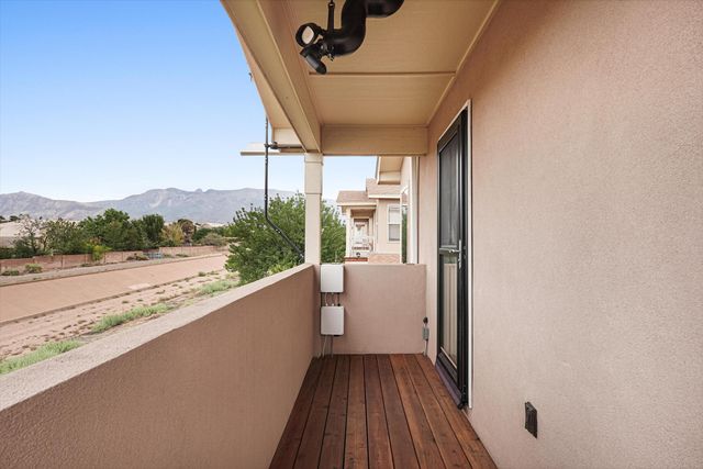 7405 Eagle Crest Avenue NE, Albuquerque, NM 87113