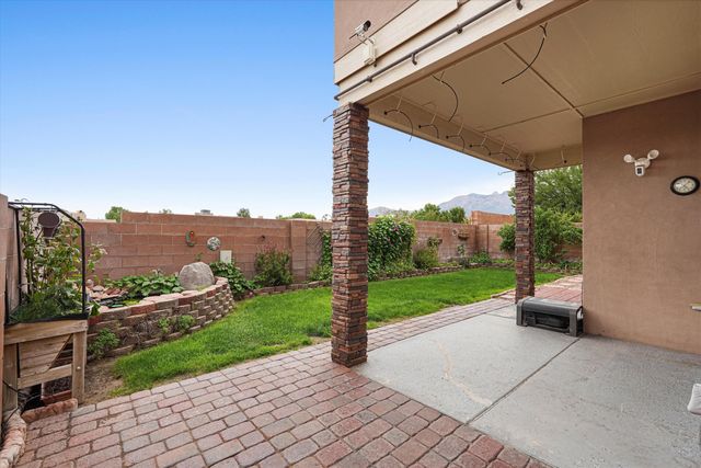 7405 Eagle Crest Avenue NE, Albuquerque, NM 87113