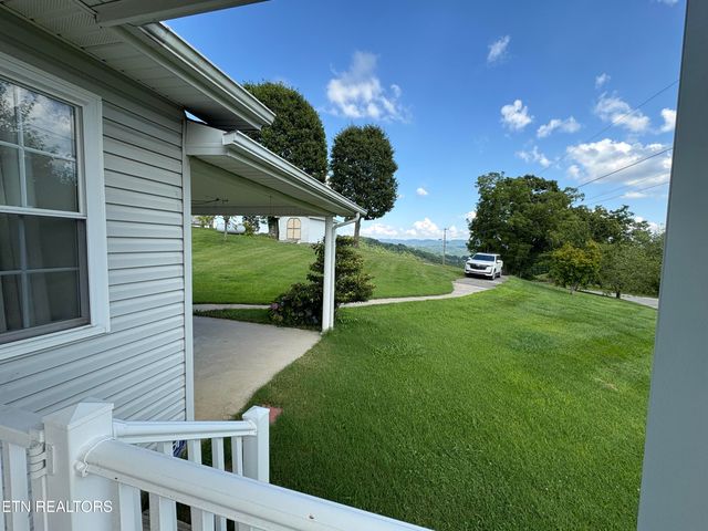 1370 Raven Hill Rd, Tazewell, TN 37879
