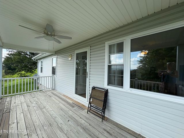 1370 Raven Hill Rd, Tazewell, TN 37879