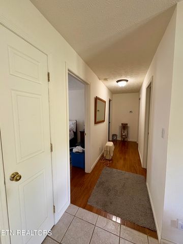 1370 Raven Hill Rd, Tazewell, TN 37879