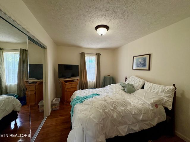 1370 Raven Hill Rd, Tazewell, TN 37879