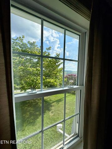 1370 Raven Hill Rd, Tazewell, TN 37879