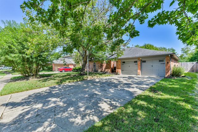 15105 Silverman Street, Houston, TX 77598