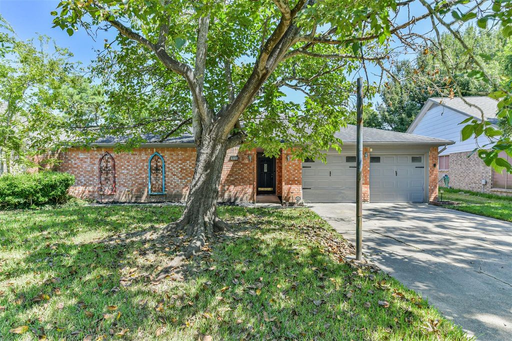 15105 Silverman Street, Houston, TX 77598