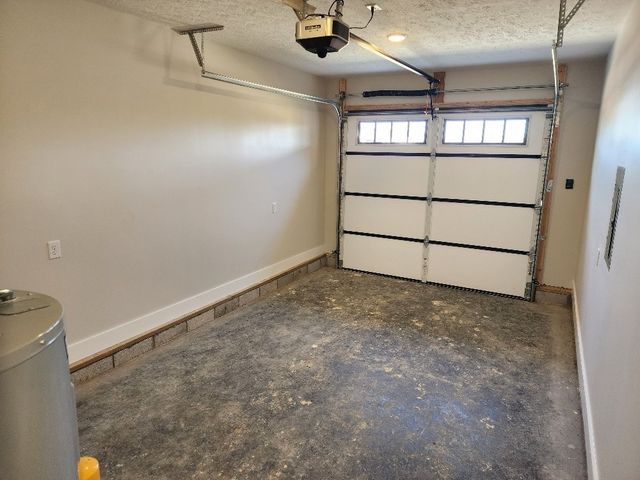 215 Scenic Ln, Hartsville, TN 37074