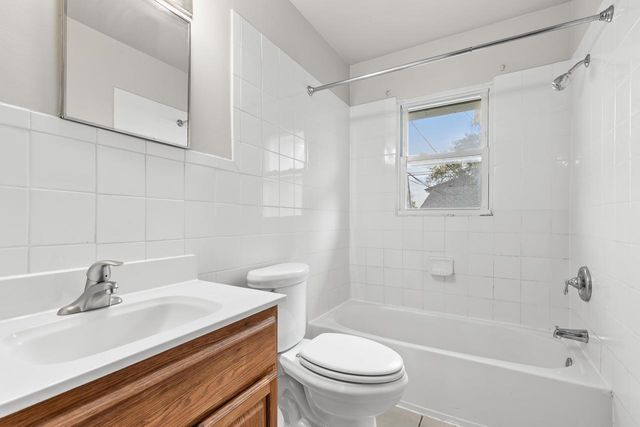 3009 39th Avenue S, Minneapolis, MN 55406