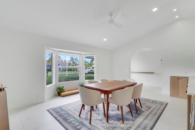 30 Chestnut Trail, Tequesta, FL 33469