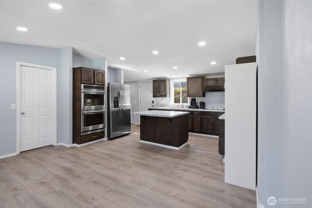 28602 75th Ave S, Roy, WA 98580