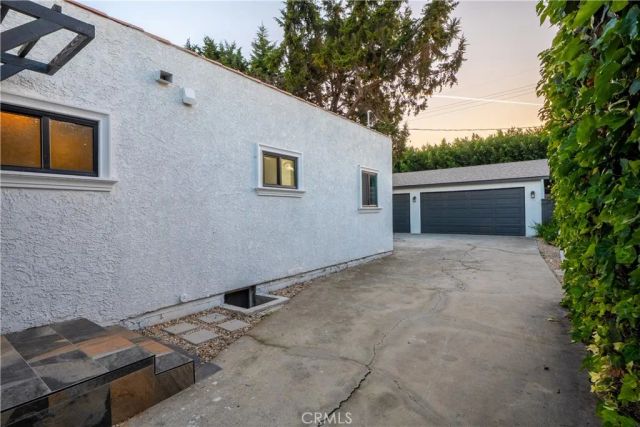 6325 Long Street, Los Angeles, CA 90043