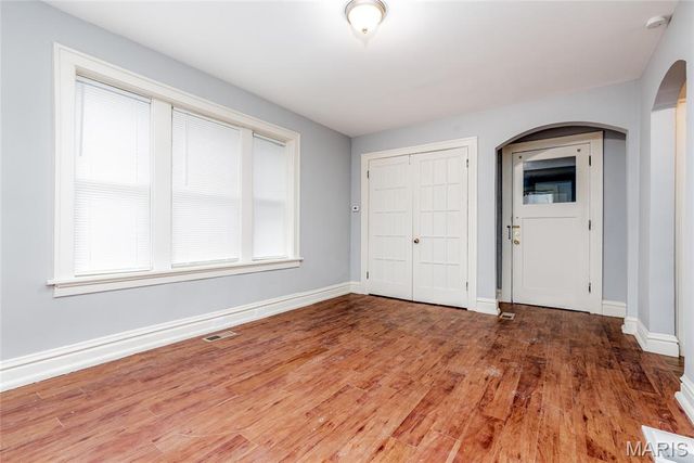 4219 Ellenwood Avenue, St Louis, MO 63116