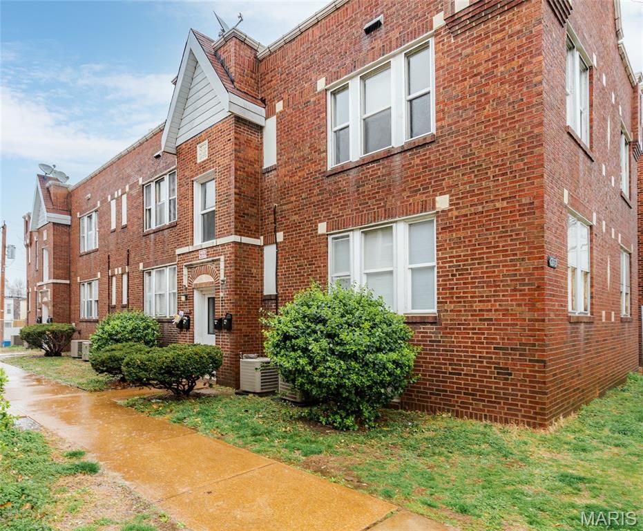 4219 Ellenwood Avenue, St Louis, MO 63116