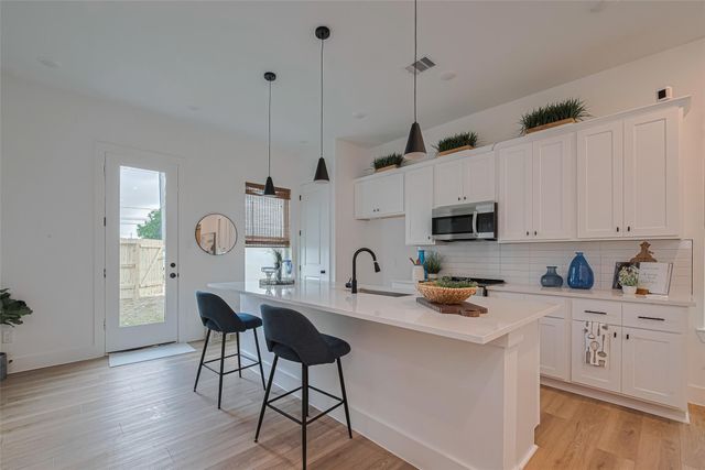 1466 Ferguson Way, Houston, TX 77088