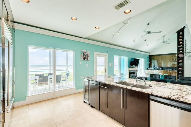 22002 Kennedy Drive, Galveston, TX 77554