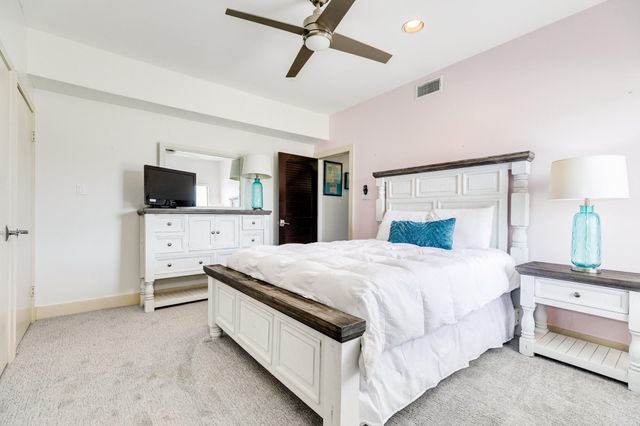 22002 Kennedy Drive, Galveston, TX 77554