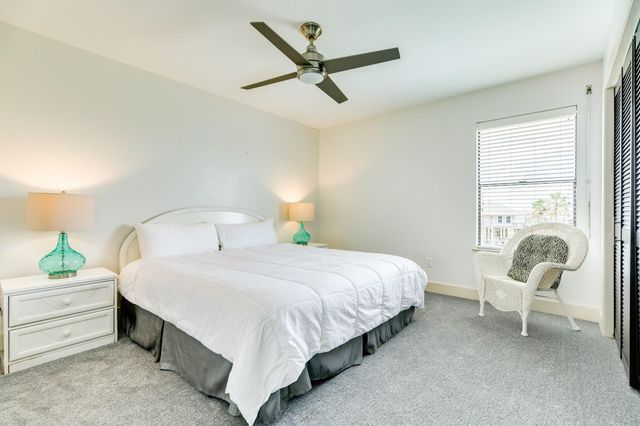 22002 Kennedy Drive, Galveston, TX 77554