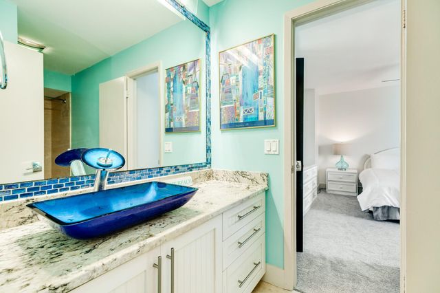 22002 Kennedy Drive, Galveston, TX 77554