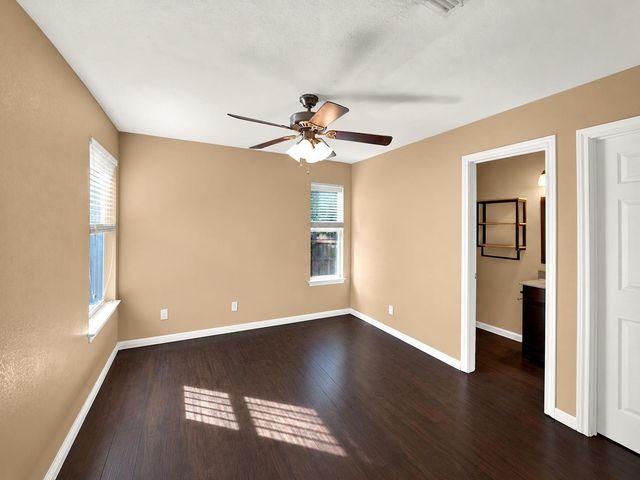 301 Armstrong ST, San Marcos, TX 78666