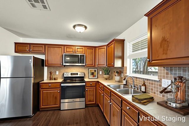 301 Armstrong ST, San Marcos, TX 78666