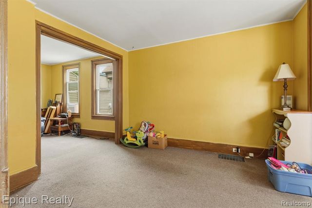 1807 10th Street, Port Huron, MI 48060