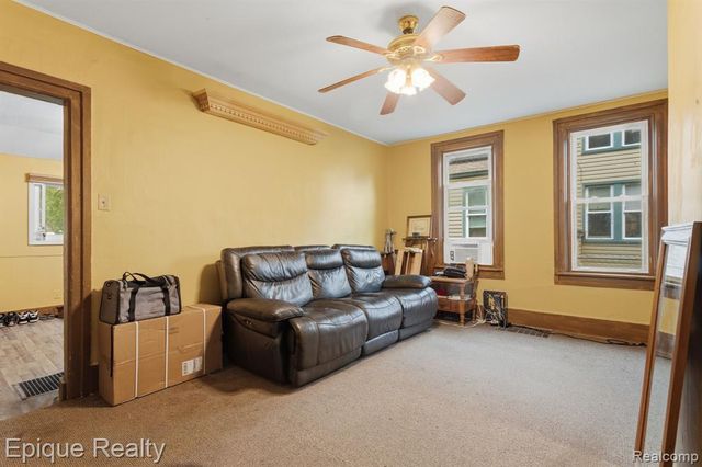 1807 10th Street, Port Huron, MI 48060