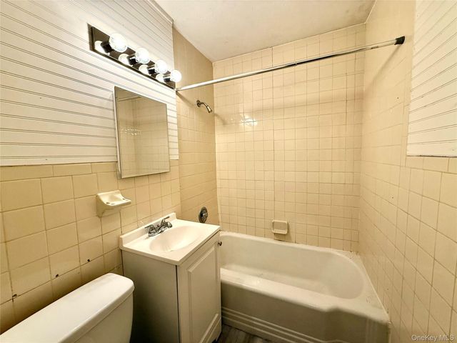 62 Talmadge Street 2, Poughkeepsie, NY 12601