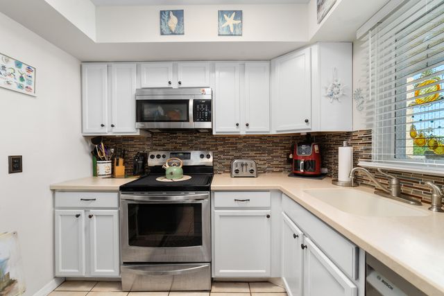 1627 SE Green Acres Cir Apt Z203, Port St Lucie, FL 34952