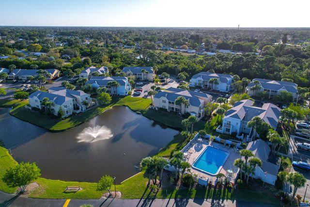 1627 SE Green Acres Cir Apt Z203, Port St Lucie, FL 34952