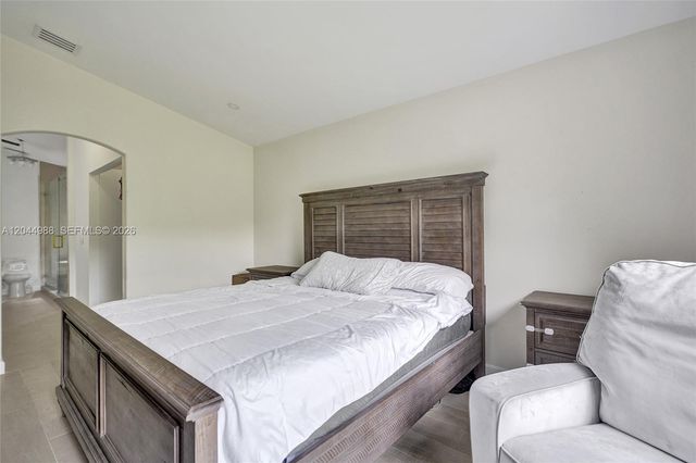 19473 NW 24th Pl, Pembroke Pines, FL 33029