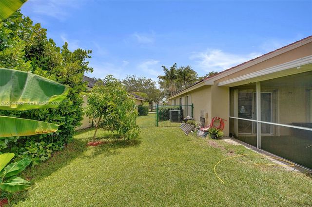 19473 NW 24th Pl, Pembroke Pines, FL 33029