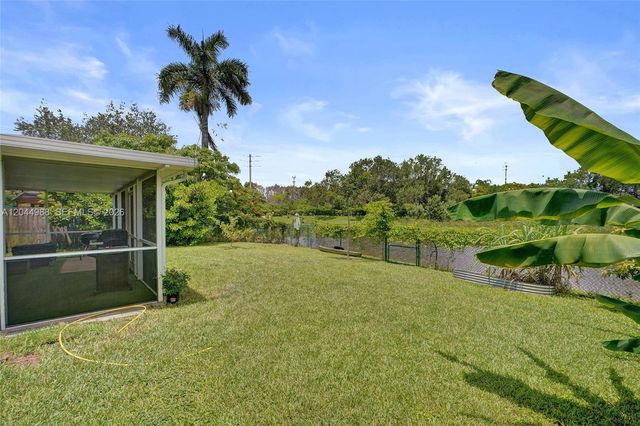 19473 NW 24th Pl, Pembroke Pines, FL 33029