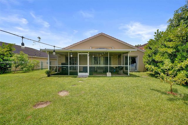 19473 NW 24th Pl, Pembroke Pines, FL 33029