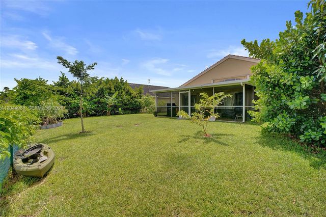 19473 NW 24th Pl, Pembroke Pines, FL 33029