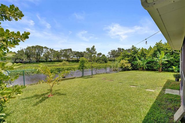 19473 NW 24th Pl, Pembroke Pines, FL 33029