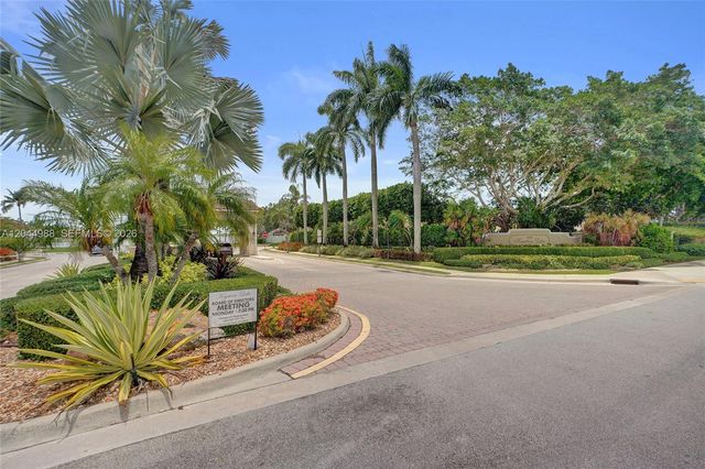 19473 NW 24th Pl, Pembroke Pines, FL 33029