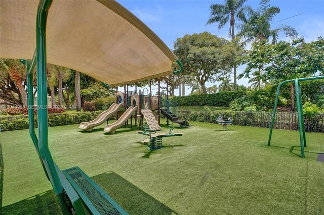 19473 NW 24th Pl, Pembroke Pines, FL 33029