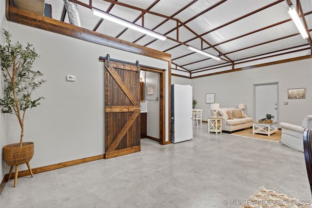 4480 Memorial Road, Lone Grove, OK 73443