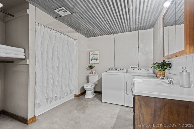 4480 Memorial Road, Lone Grove, OK 73443