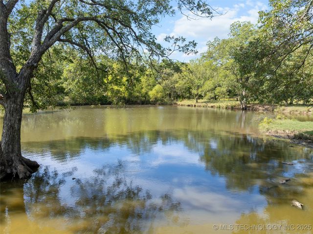 4480 Memorial Road, Lone Grove, OK 73443