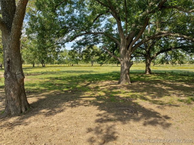 4480 Memorial Road, Lone Grove, OK 73443