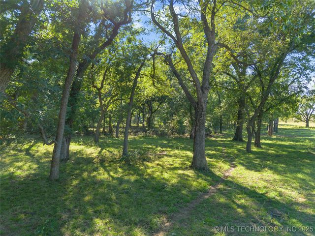 4480 Memorial Road, Lone Grove, OK 73443