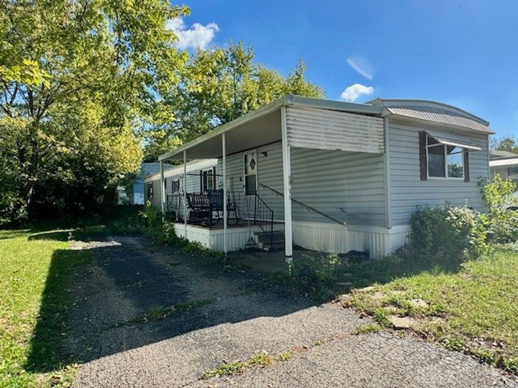 51 Estate Drive, Brookville, OH 45309