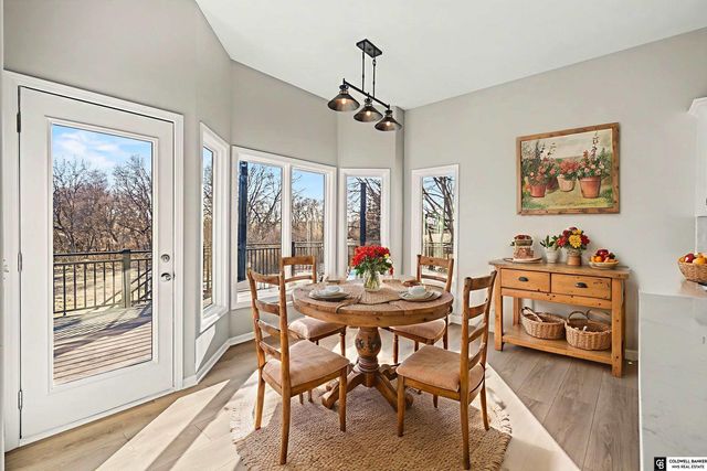 9865 Fowler Drive, Papillion, NE 68046