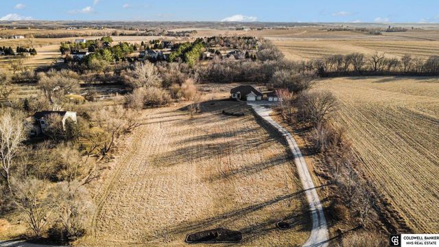 9865 Fowler Drive, Papillion, NE 68046