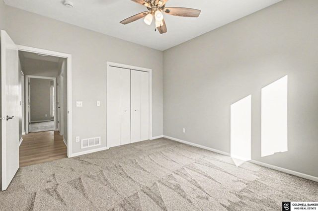 9865 Fowler Drive, Papillion, NE 68046