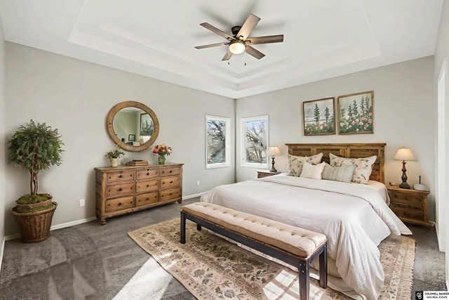 9865 Fowler Drive, Papillion, NE 68046