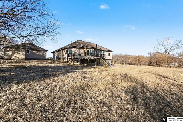 9865 Fowler Drive, Papillion, NE 68046