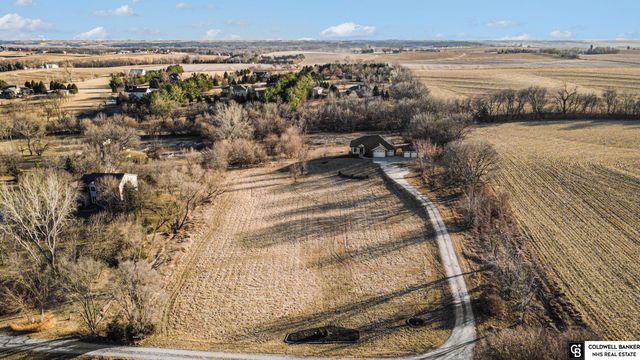 9865 Fowler Drive, Papillion, NE 68046